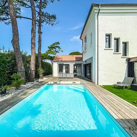 Chiberta I Pool I 2 Minutes Walk I 10 Pax I Parkings